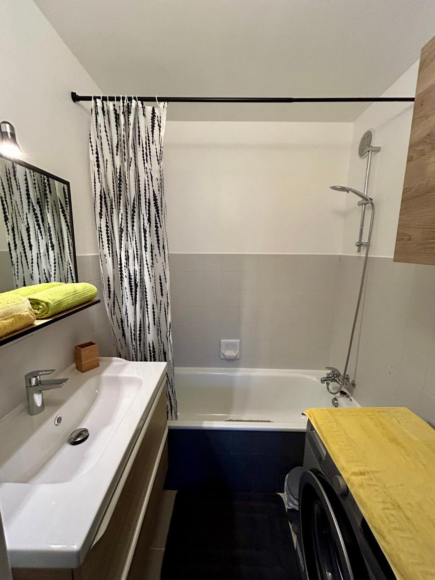 Cocoon Vue Mer ☆ En Face Du Port De Golfe-Juan ☆ Esterno foto